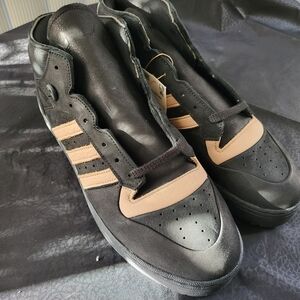 Adidas Men's Black and Beige RIVALRY MID Sneakers